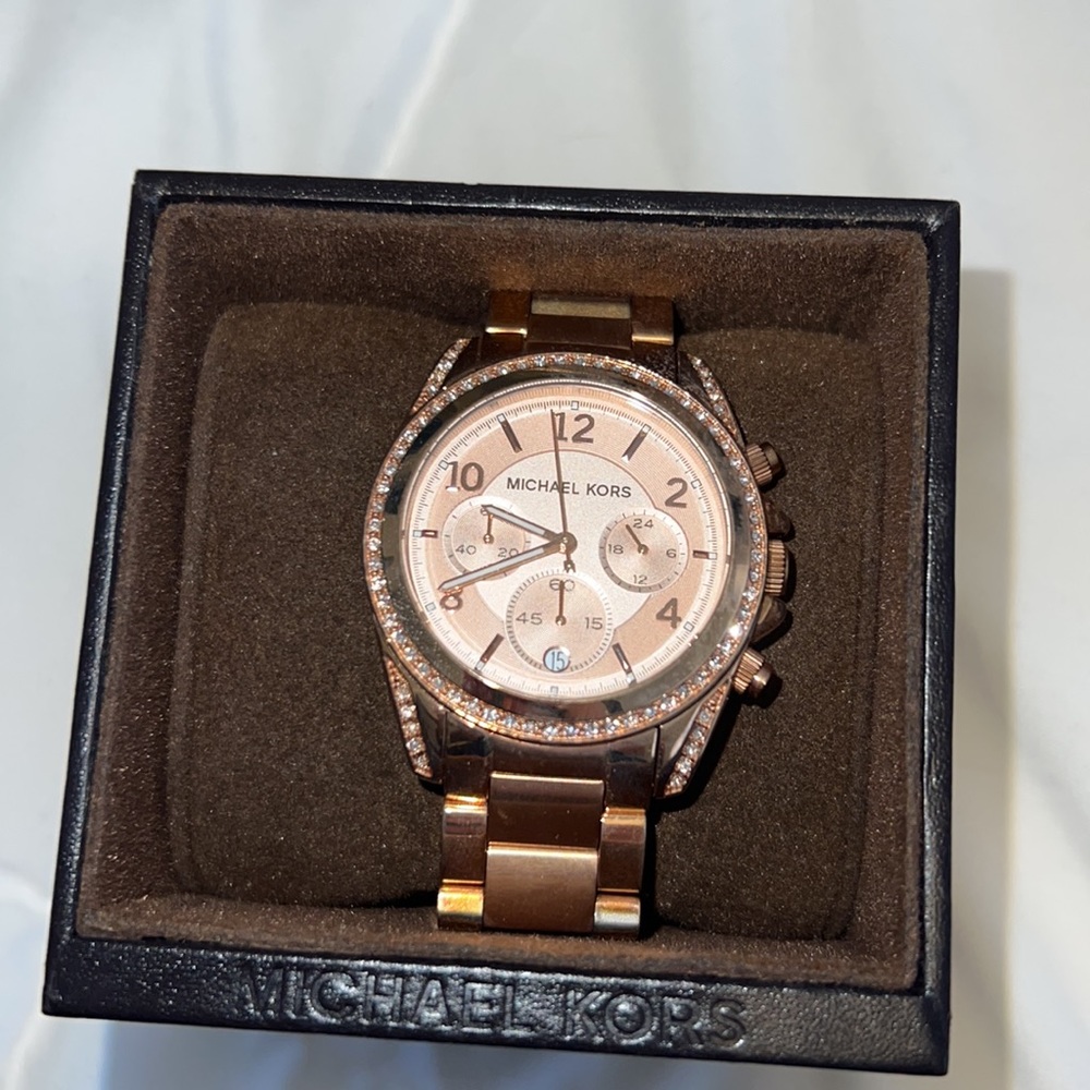 Michael Kors rose gold watch